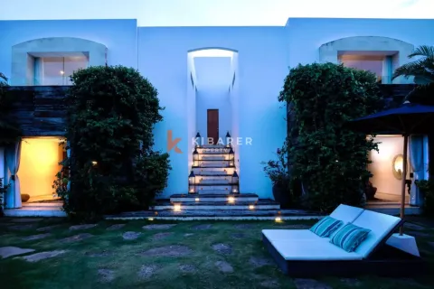 4 bedrooms Villa in Seminyak, Badung, Indonesia No. 12618 2