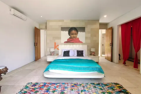 4 bedrooms Villa in Seminyak, Badung, Indonesia No. 12618 6