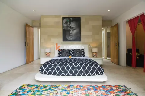 4 bedrooms Villa in Seminyak, Badung, Indonesia No. 12618 8