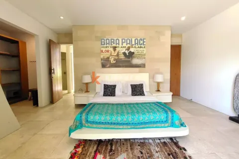 4 bedrooms Villa in Seminyak, Badung, Indonesia No. 12618 10