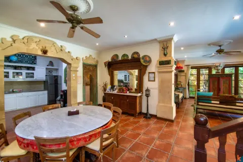 4 bedrooms Villa in Seminyak, Badung, Indonesia No. 10256 6