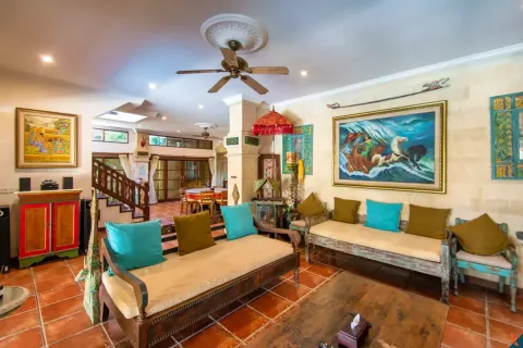 4 bedrooms Villa in Seminyak, Badung, Indonesia No. 10256 5
