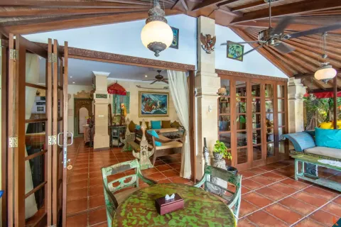 4 bedrooms Villa in Seminyak, Badung, Indonesia No. 10256 11