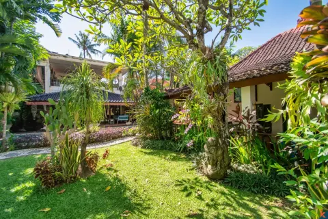 4 bedrooms Villa in Seminyak, Badung, Indonesia No. 10256 9