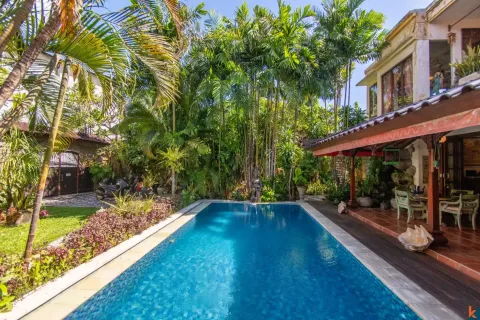 4 bedrooms Villa in Seminyak, Badung, Indonesia No. 10256 10