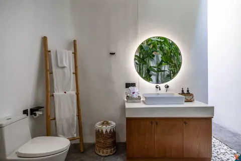 4 bedrooms Villa in Canggu, Badung, Indonesia No. 10255 17