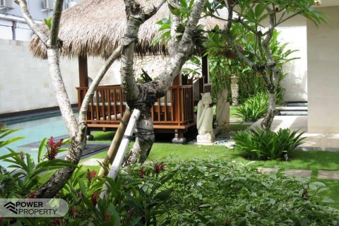 6 bedrooms Villa in Canggu, Badung, Indonesia No. 122 5