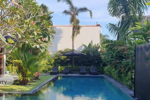 6 bedrooms Villa in Canggu, Badung, Indonesia No. 122 19