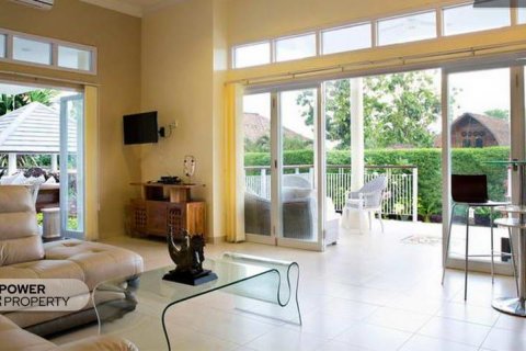 4 bedrooms Villa in Nusa Dua, Badung, Indonesia No. 126 8