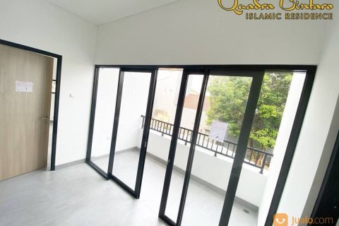 4 bedrooms House in South Tangerang, Indonesia No. 5598 7