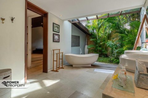 Вилла с 4 спальнями в Seminyak, Бадунг, Индонезия № 338 5