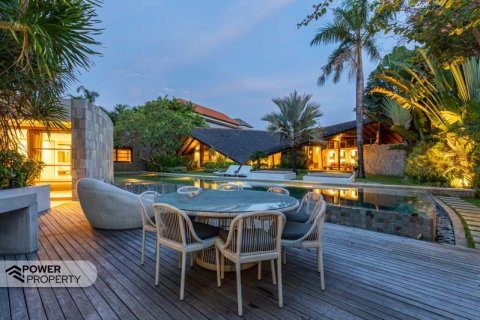 Вилла с 4 спальнями в Seminyak, Бадунг, Индонезия № 338 28
