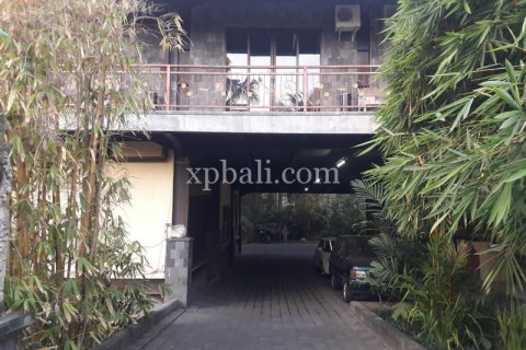 1504m2 Villa in Gianyar, Indonesia No. 339 6