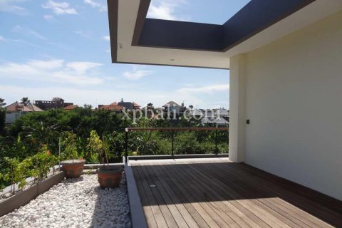 3 bedrooms Villa in Canggu, Badung, Indonesia No. 335 8