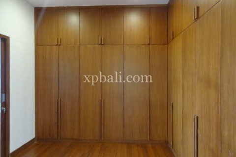 3 bedrooms Villa in Canggu, Badung, Indonesia No. 335 12
