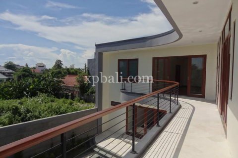 3 bedrooms Villa in Canggu, Badung, Indonesia No. 335