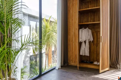 5 bedrooms Villa in Tibubeneng, Badung, Indonesia No. 10439 22