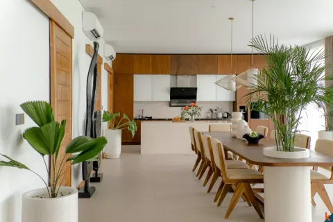 4 bedrooms Villa in Tibubeneng, Badung, Indonesia No. 10438 14