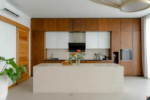 4 bedrooms Villa in Tibubeneng, Badung, Indonesia No. 10438 15