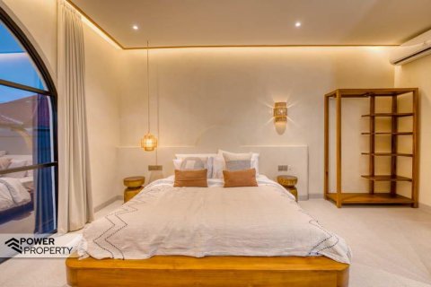 2 bedrooms Villa in South Kuta, Badung, Indonesia No. 13593 12