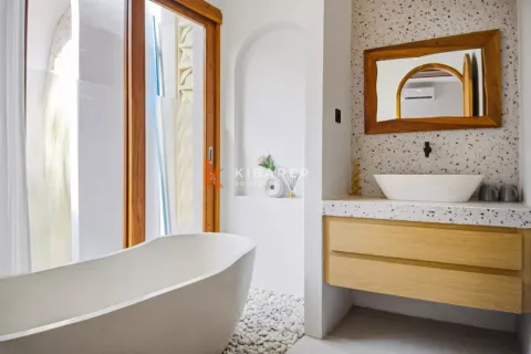 2 bedrooms Villa in South Kuta, Badung, Indonesia No. 13243 8