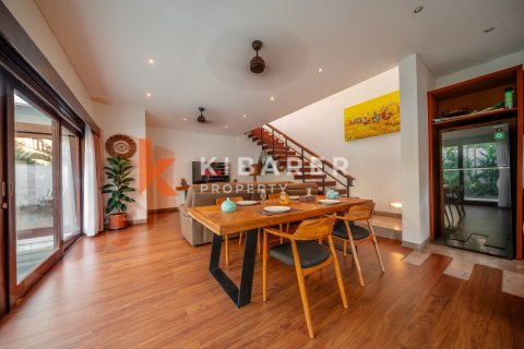 2 bedrooms Villa in Badung, Indonesia No. 13244 4