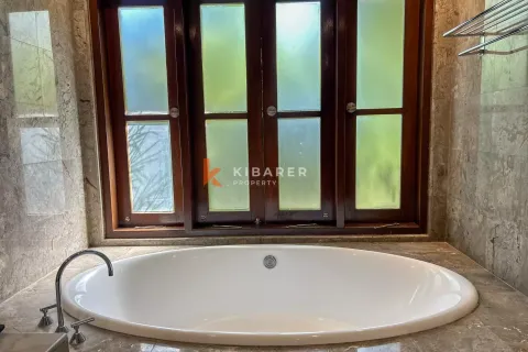 Вилла с 4 спальнями в Бадунг, Индонезия № 13246 17