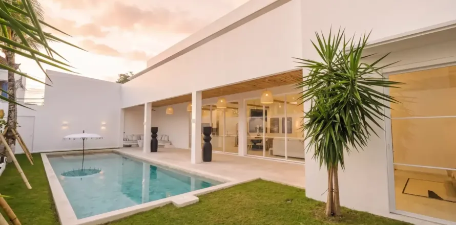 4 bedrooms Villa in South Denpasar, Denpasar, Indonesia No. 13240