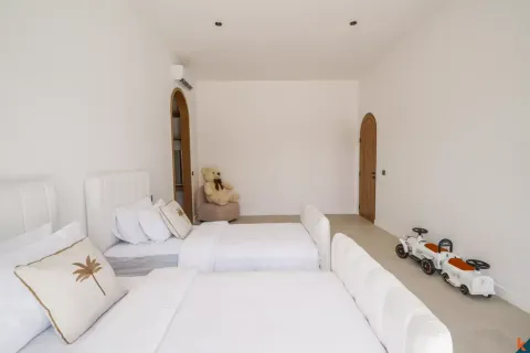 4 bedrooms Villa in South Denpasar, Denpasar, Indonesia No. 13240 19