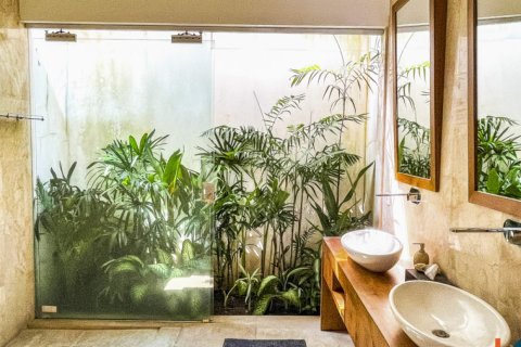5 bedrooms Villa in Canggu, Badung, Indonesia No. 11424 26