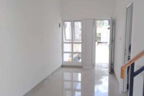 2 bedrooms House in South Tangerang, Indonesia No. 5049 18