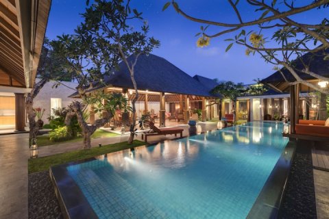 Вилла с 3 спальнями в Seminyak, Бадунг, Индонезия № 957 8