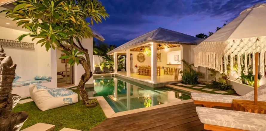 3 bedrooms Villa in Legian, Kuta, Badung, Indonesia No. 10116