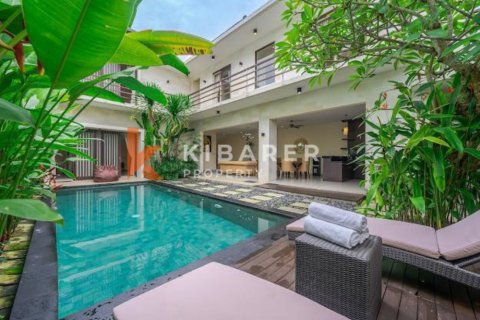 Вилла с 4 спальнями в Nusa Dua, Бадунг, Индонезия № 12408