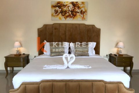 Вилла с 4 спальнями в Nusa Dua, Бадунг, Индонезия № 12408 11