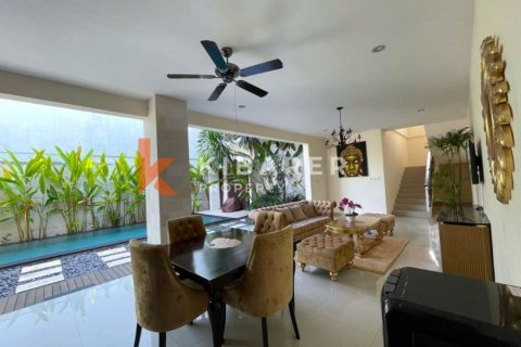 Вилла с 4 спальнями в Nusa Dua, Бадунг, Индонезия № 12408 2