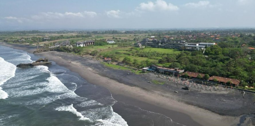 1900m2 Land in Tabanan, Indonesia No. 11405