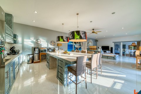 12 bedrooms Villa in Legian, Kuta, Badung, Indonesia No. 13249 14