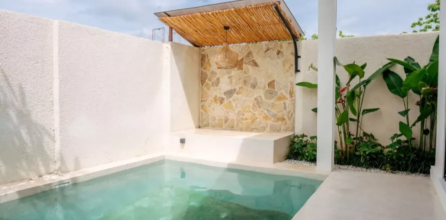3 bedrooms Villa in Kuta, Badung, Indonesia No. 13253