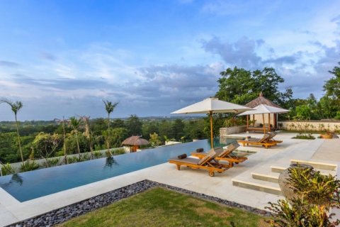 6 bedrooms Villa in South Kuta, Badung, Indonesia No. 806 15