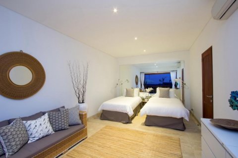 6 bedrooms Villa in South Kuta, Badung, Indonesia No. 806 13