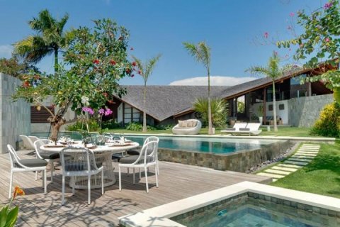 Вилла с 4 спальнями в Seminyak, Бадунг, Индонезия № 805 9