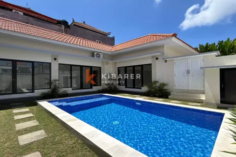 3 bedrooms Villa in Denpasar, Indonesia No. 12484