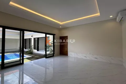 3 bedrooms Villa in Denpasar, Indonesia No. 12484 10