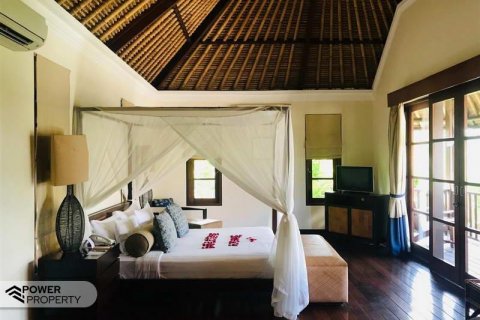 3 bedrooms Villa in South Kuta, Badung, Indonesia No. 8637 2