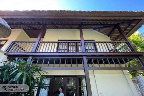 3 bedrooms Villa in South Kuta, Badung, Indonesia No. 8637 6