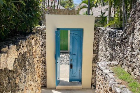 3 bedrooms Villa in South Kuta, Badung, Indonesia No. 8637 15