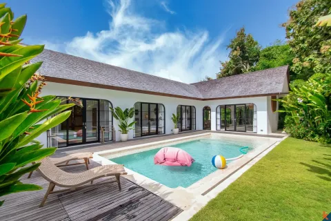 3 bedrooms Villa in South Kuta, Badung, Indonesia No. 10674
