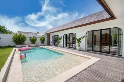 3 bedrooms Villa in South Kuta, Badung, Indonesia No. 10674 2