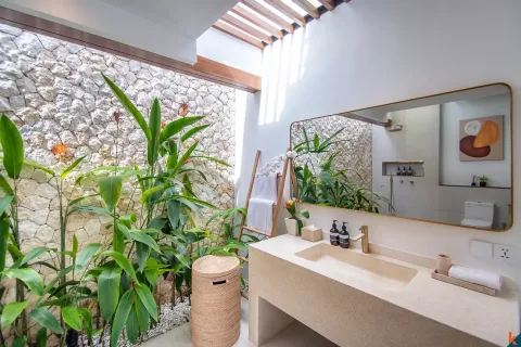 3 bedrooms Villa in South Kuta, Badung, Indonesia No. 10674 23